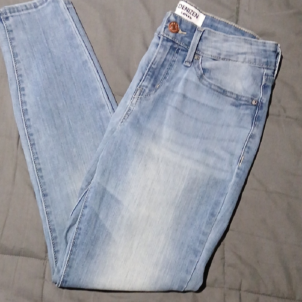 Denizen from Levi's Women's Sky Blue Skinny Jeans